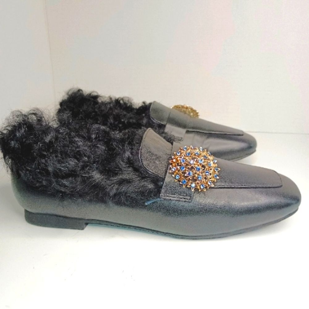 Silithus Black Leather Fur Loafers size 37 Women's.  24
